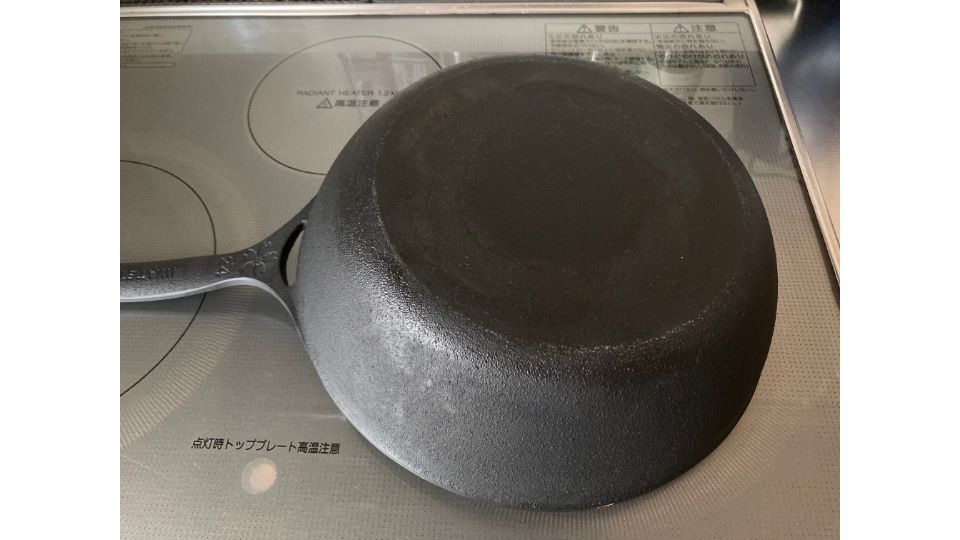 フライパンの底